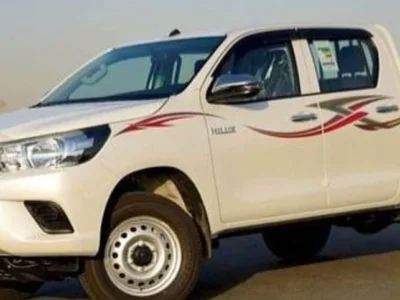 2026 TOYOTA HILUX 2.4L 4 Cylinder DIESEL DOUBLE CABIN 4WD M/T White Black
