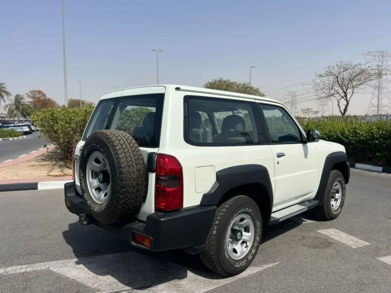 2023 Nissan Patrol Safari GL 4.8L 6 Cylinder Engine M/T White Grey SUV