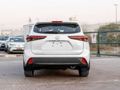 2025 Toyota Highlander GLE 2.5 4 Cylinder Engine AT Hybrid White Grey SUV