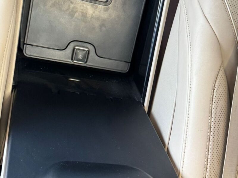 2014 MERCEDES BENZ S500 5.0 Liter 8 Cylinder Petrol Engine Black Beige Sedan