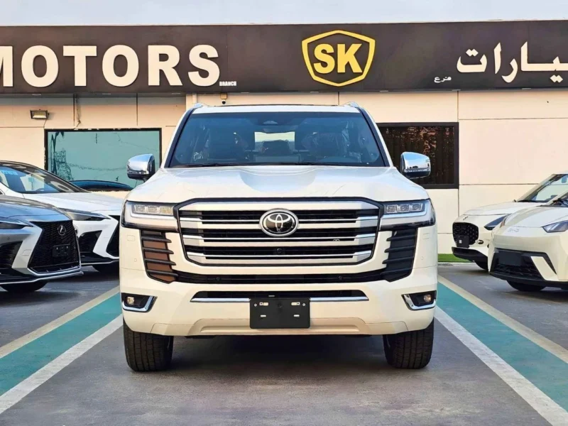 2026 Toyota Land Cruiser VX 4.0L PETROL V6 White Black SUV GCC Specs