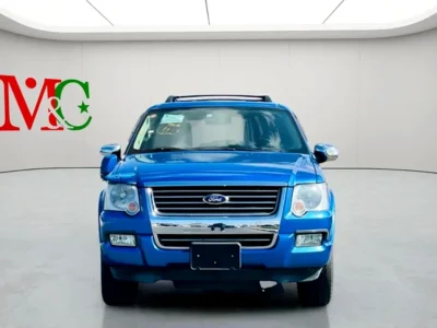 2010 Ford Explorer XLT 6 Cylinders Petrol Engine Blue Black SUV RWD