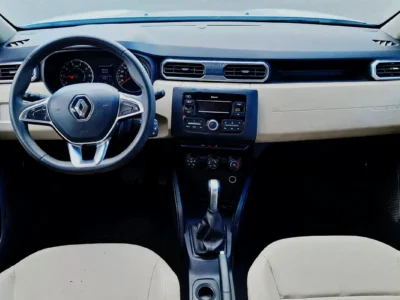 2019 Renault Duster SE 4 Cylinder Petrol Engine White Beige SUV GCC Specs