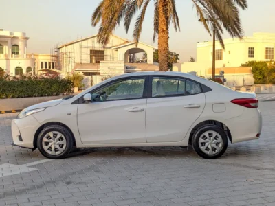 2021 Toyota Yaris MID 4 Cylinder Petrol Engine White Beige Sedan GCC Specs