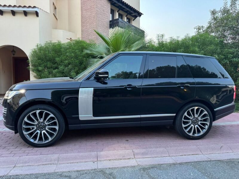 2021 Land Rover Range Rover HSE P400 3.0L 6 Cylinders PETROL Black SUV