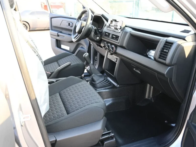 2025 MITSUBISHI L200 2.4L 4 Cylinder Engine DIESEL 4X4 MT GL Silver Black