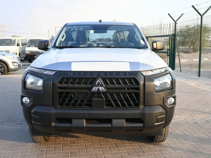2025 MITSUBISHI L200 2.4L 4 Cylinder Engine DIESEL 4X4 MT GL Silver Black