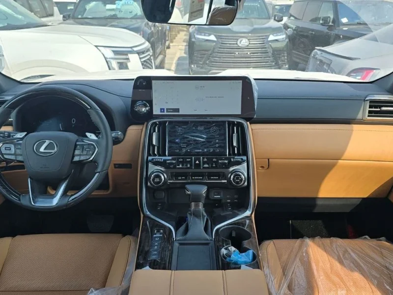 2026 Lexus LX600 Prestige 3.5L V6 Twin-Turbocharged AT Petrol White Tan SUV