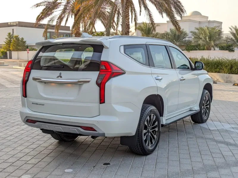 2022 Mitsubishi Montero Sport GLS 4WD Premium 6 Cylinders White Beige SUV