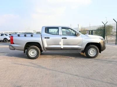 2025 MITSUBISHI L200 2.4L 4 Cylinder Engine DIESEL 4X4 MT GL Silver Black
