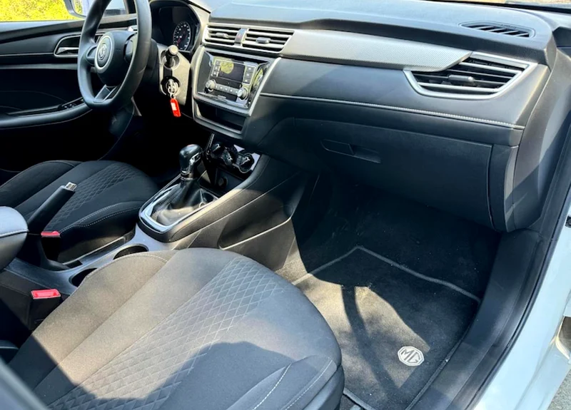 2023 MG MG5 Other 4 Cylinder Petrol Engine White Black Sedan GCC Specs