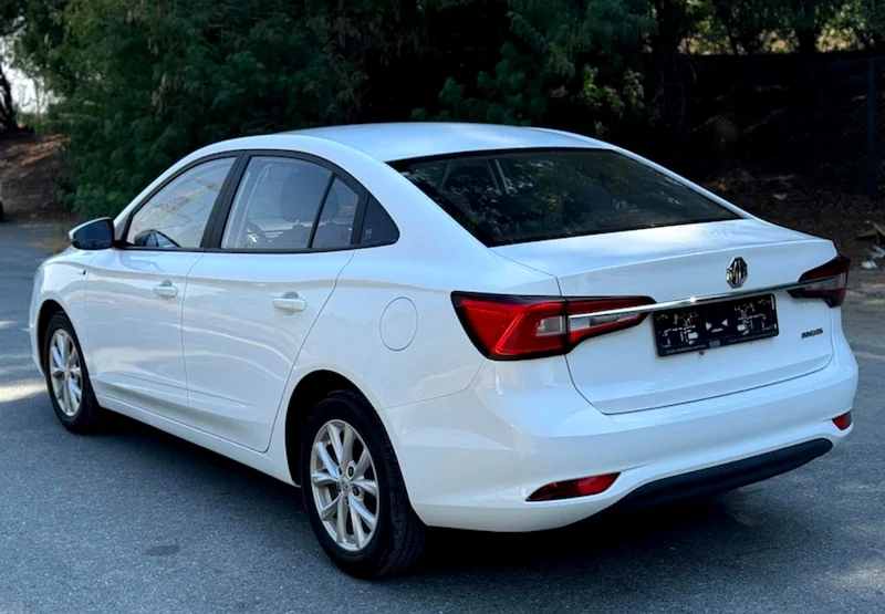 2023 MG MG5 Other 4 Cylinder Petrol Engine White Black Sedan GCC Specs