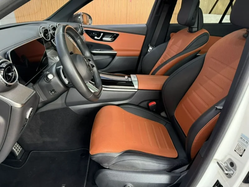 2023 Mercedes-Benz GLC 200 4Matic 2.0-liter turbocharged V4 White Brown SUV