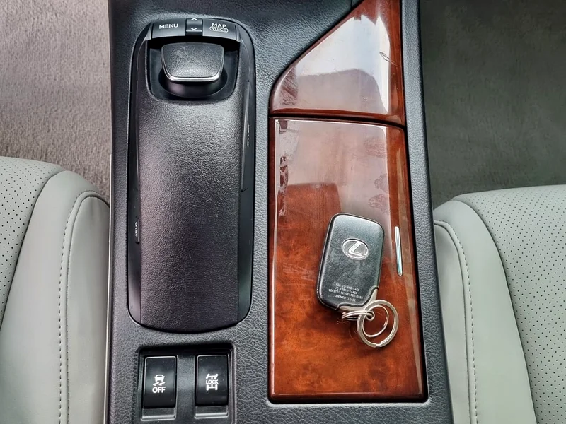 2010 Lexus RX-Series Full Option 6 Cylinder petrol Engine Silver Grey SUV