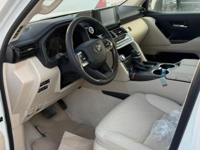 2026 TOYOTA LAND CRUSER GXR 4.0 Liter 6 Cylinder Petrol Engine White Beige SUV