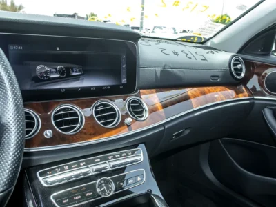 2017 Mercedes-Benz E-Class E400 4Matic 6 Cylinders Engine White Black Sedan