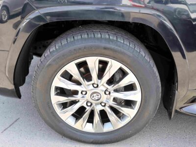 2023 Toyota Landcruiser GXR 4.6L V8 Petrol Engine Black Beige SUV
