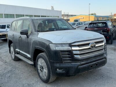 2026 TOYOTA LAND CRUISER 4.0 L WITH RADAR 6 Cylinders Engine White Beige SUV
