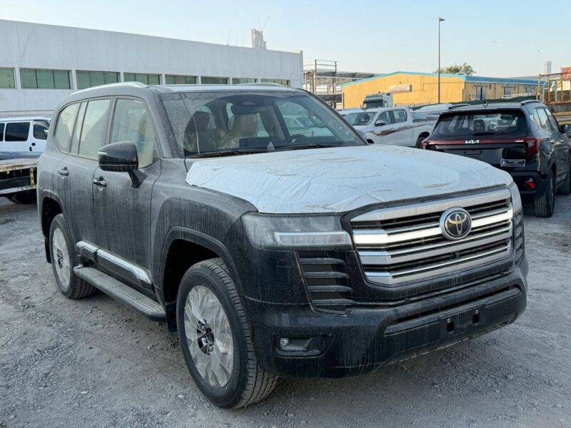2026 TOYOTA LAND CRUISER 4.0 L WITH RADAR 6 Cylinders Engine White Beige SUV