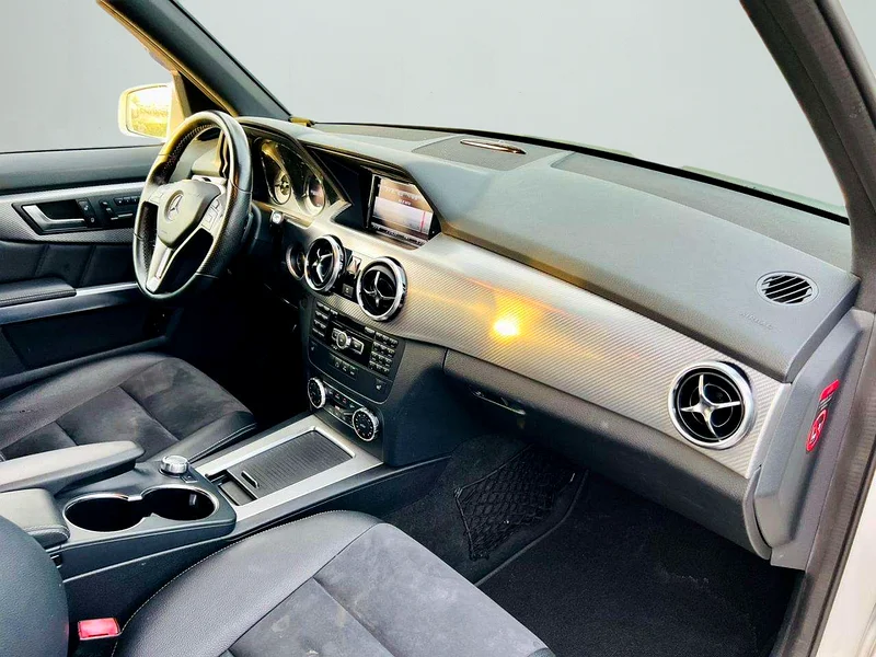 2013 Mercedes-Benz GLK-Class GLK 350 4matic 6 Cylinder Engine SUV White Black