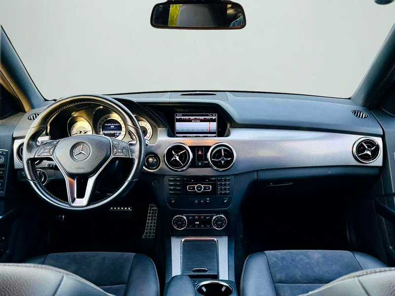 2013 Mercedes-Benz GLK-Class GLK 350 4matic 6 Cylinder Engine SUV White Black
