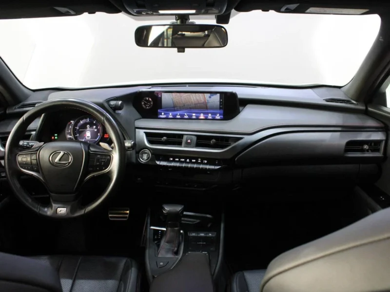 2019 Lexus UX200 F-Sport 2.0L 4 Cylinder Petrol Engine White Black SUV