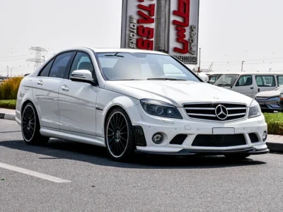 2009 Mercedes-Benz C-Class C63 AMG 8 Cylinder Engine White Beige Sedan