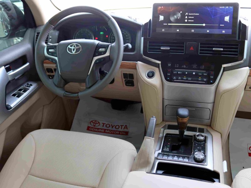 2023 Toyota Landcruiser GXR 4.6L V8 Petrol Engine Black Beige SUV