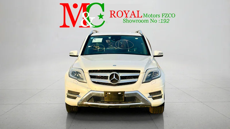 2013 Mercedes-Benz GLK-Class GLK 350 4matic 6 Cylinder Engine SUV White Black