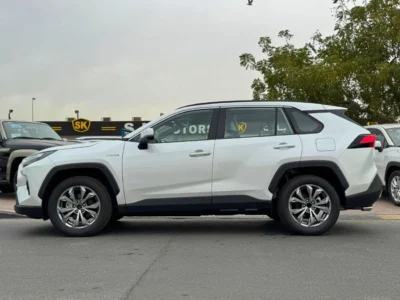 2024 Toyota RAV4 ELITE 2.5L 4 Cylinder HYBRID Engine White Black SUV