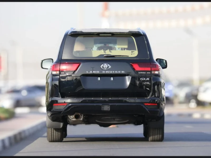 2025 Toyota Land Cruiser GXR 4.0 Litres 6 Cylinders Engine Black Beige SUV GCC