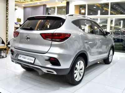 2022 MG ZS Comfort 4 Cylinders Petrol Engine Silver Black Crossover GCC