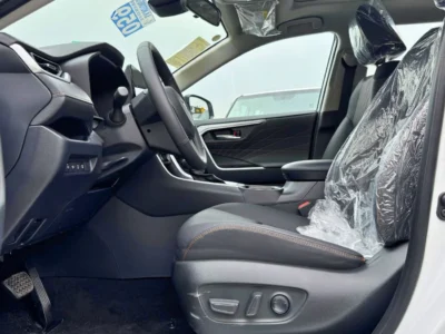 2024 Toyota RAV4 ELITE 2.5L 4 Cylinder HYBRID Engine White Black SUV