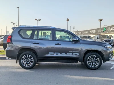 2022 Toyota Prado TXL 6 Cylinders Petrol Engine Grey Beige SUV GCC Specs