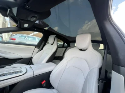 2025 Xiaomi SU7 Xiaomi SU7 Electric Vehicle Blue White Sedan AWD