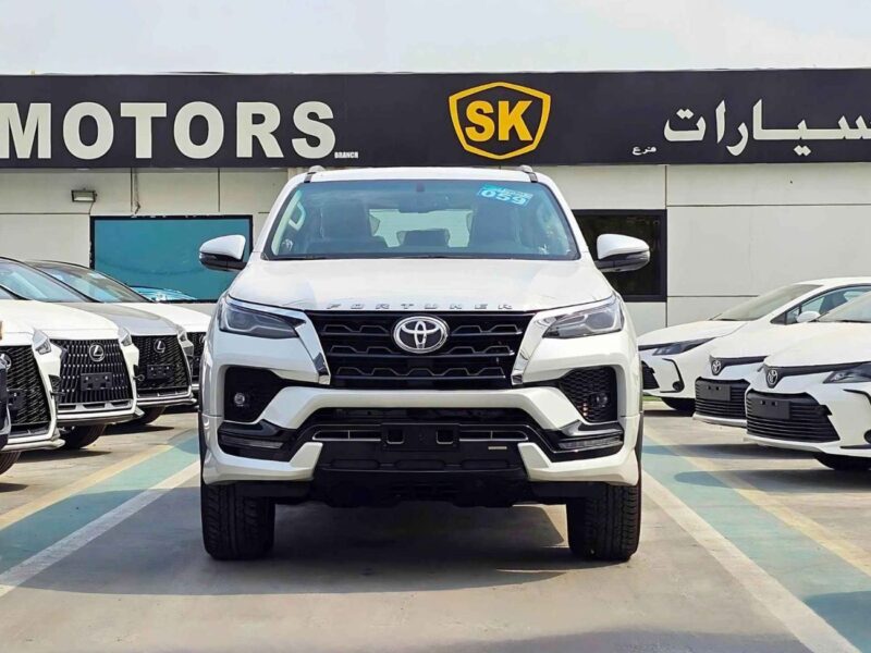 2025 Toyota Fortuner SR5 ADVENTURE 4.0L V6 PETROL White Black SUV GCC