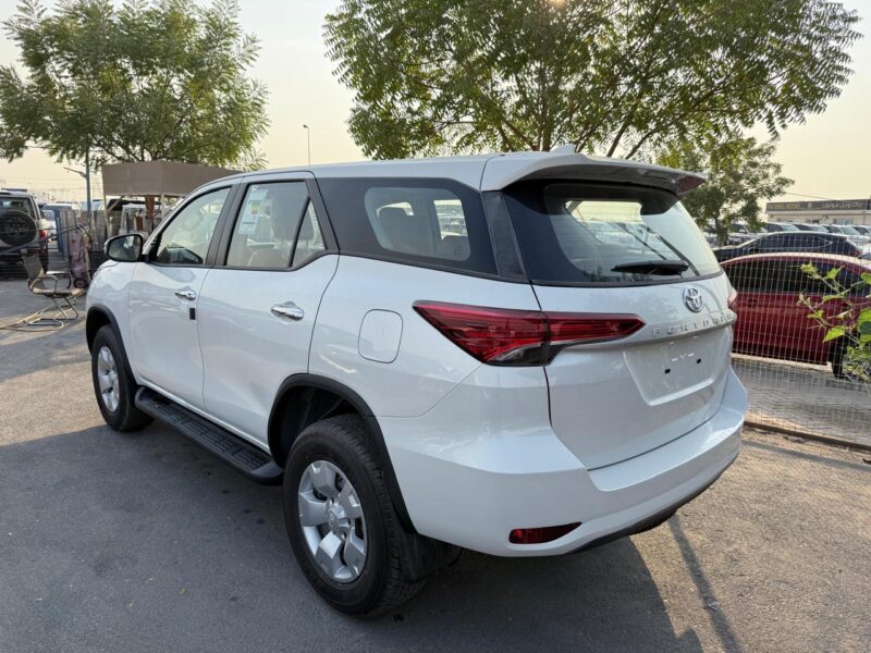 2025 Toyota Fortuner 2.4L 4Cylinder Engine Turbo Diesel White Beige SUV