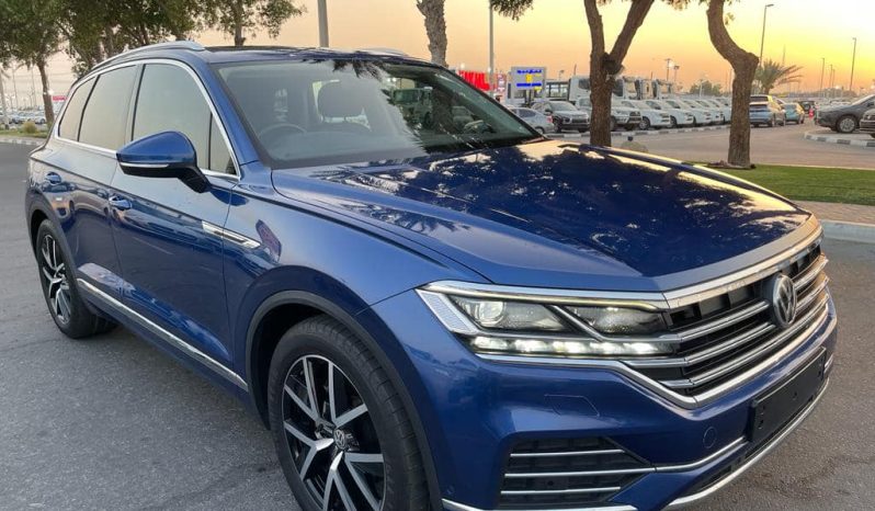 2019 Volkswagen Touareg 190TDI Premium 3.0-litre Turbo Diesel V6 Blue Black SUV