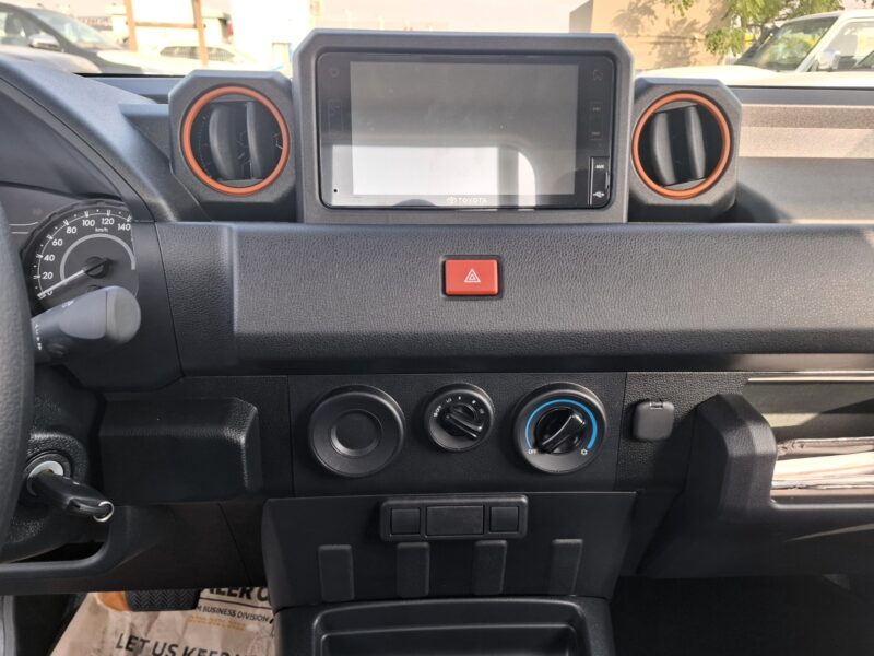 2026 Toyota Hilux Tamaraw 2.4L 4 Cylinder SC Pickup Diesel White Black Pick Up