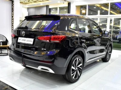 2026 MG ZS Luxury 4 Cylinder Petrol Engine Black Crossover GCC Specs