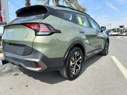 2024 Kia Sportage 1.6L Turbocharged Inline 4 Cylinder Engine Green Beige SUV