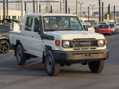 2025 TOYOTA LAND CRUISER PICK UP DOUBLE CABIN 2.8L DIESEL White Beige