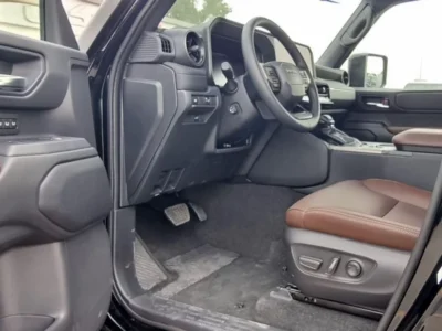 2025 TOYOTA PRADO 2.8L DIESEL LUXURY EDITION 4 Cylinder Engine Black Brown SUV