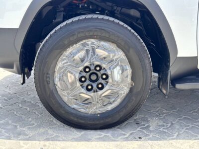 2025 TOYOTA LAND CRUISER GR-S 3.5L 6 Cylinders HYBRID White Red SUV