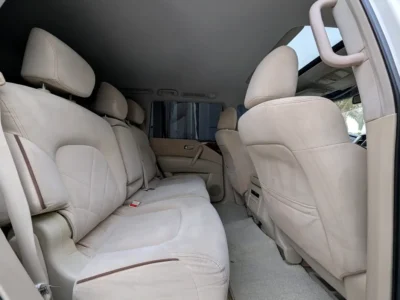 2017 Nissan Patrol SE 6 Cylinder Petrol Engine White Beige SUV GCC Specs