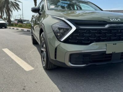 2024 Kia Sportage 1.6L Turbocharged Inline 4 Cylinder Engine Green Beige SUV