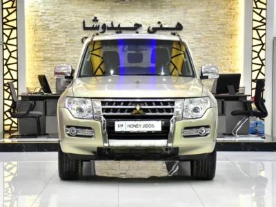 2018 Mitsubishi Pajero GLS 6 Cylinder Petrol Engine Gold Black Crossover GCC