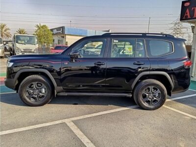2022 Toyota Land Cruiser GR Sports Edition 6 Cylinder Petrol Engine Black Red SUV