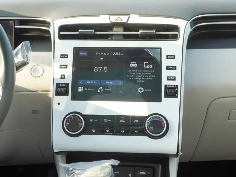 2022 Hyundai Tucson 4 Cylinders Petrol Engine Brwon Beige SUV GCC Specs
