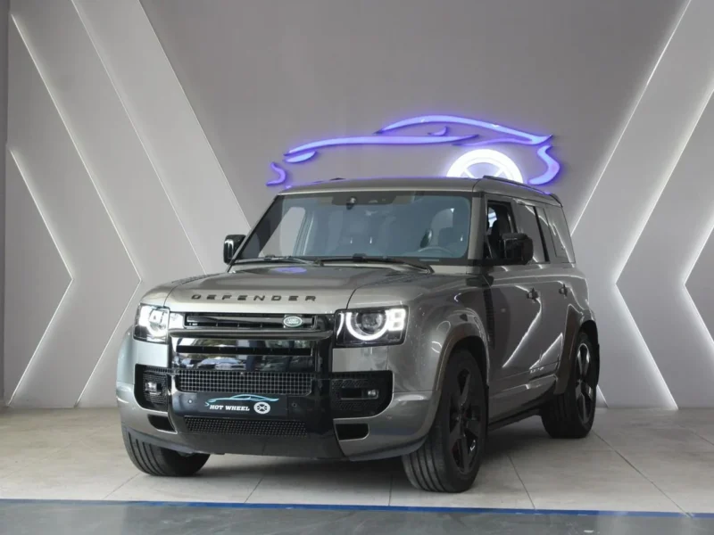 2022 Land Rover Defender P400 3.0L Inline-6 Turbo Engine Grey Black SUV
